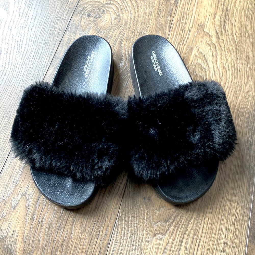 American Eagle fuzzy slides!